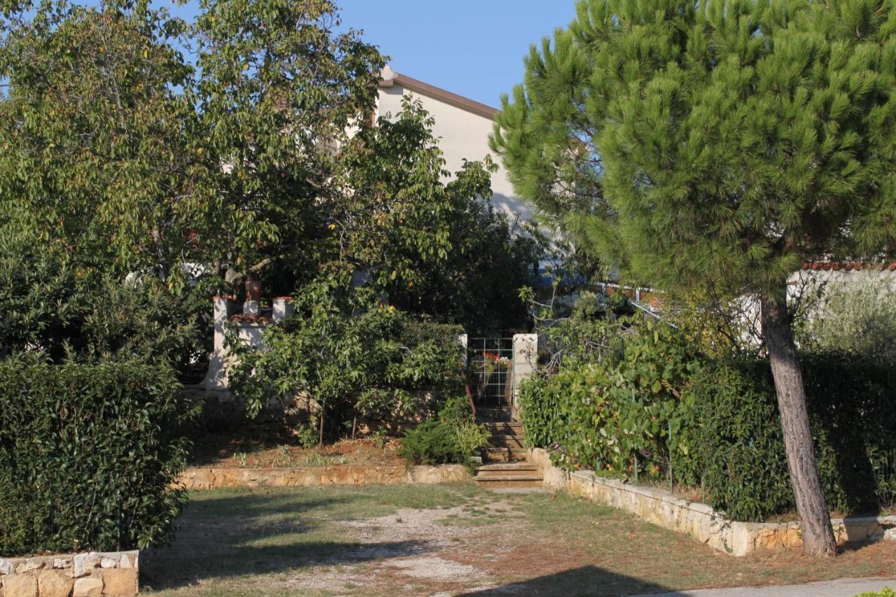 Apartments And Rooms With Parking Space Rovinj - 7170 Exterior photo